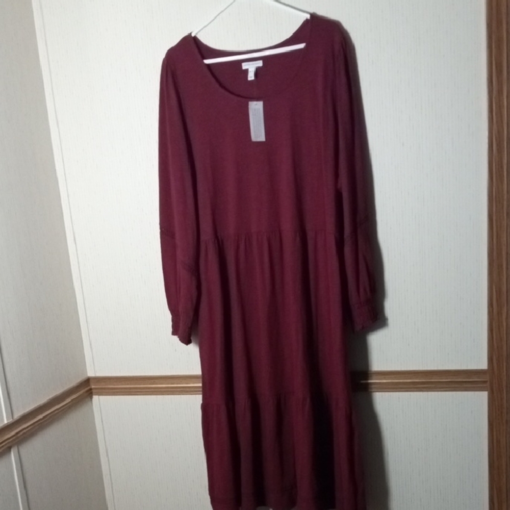 Long Sleeve Tiered Midi Dress in Burgundy, Office, Casual Comfort